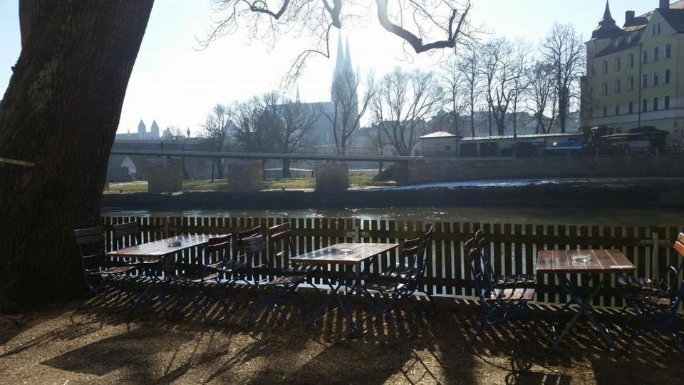 Brauereigaststatte Spitalgarten Regensburg Ngoại thất bức ảnh