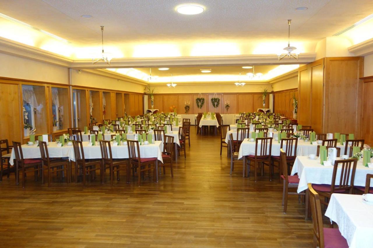 Brauereigaststatte Spitalgarten Regensburg Ngoại thất bức ảnh
