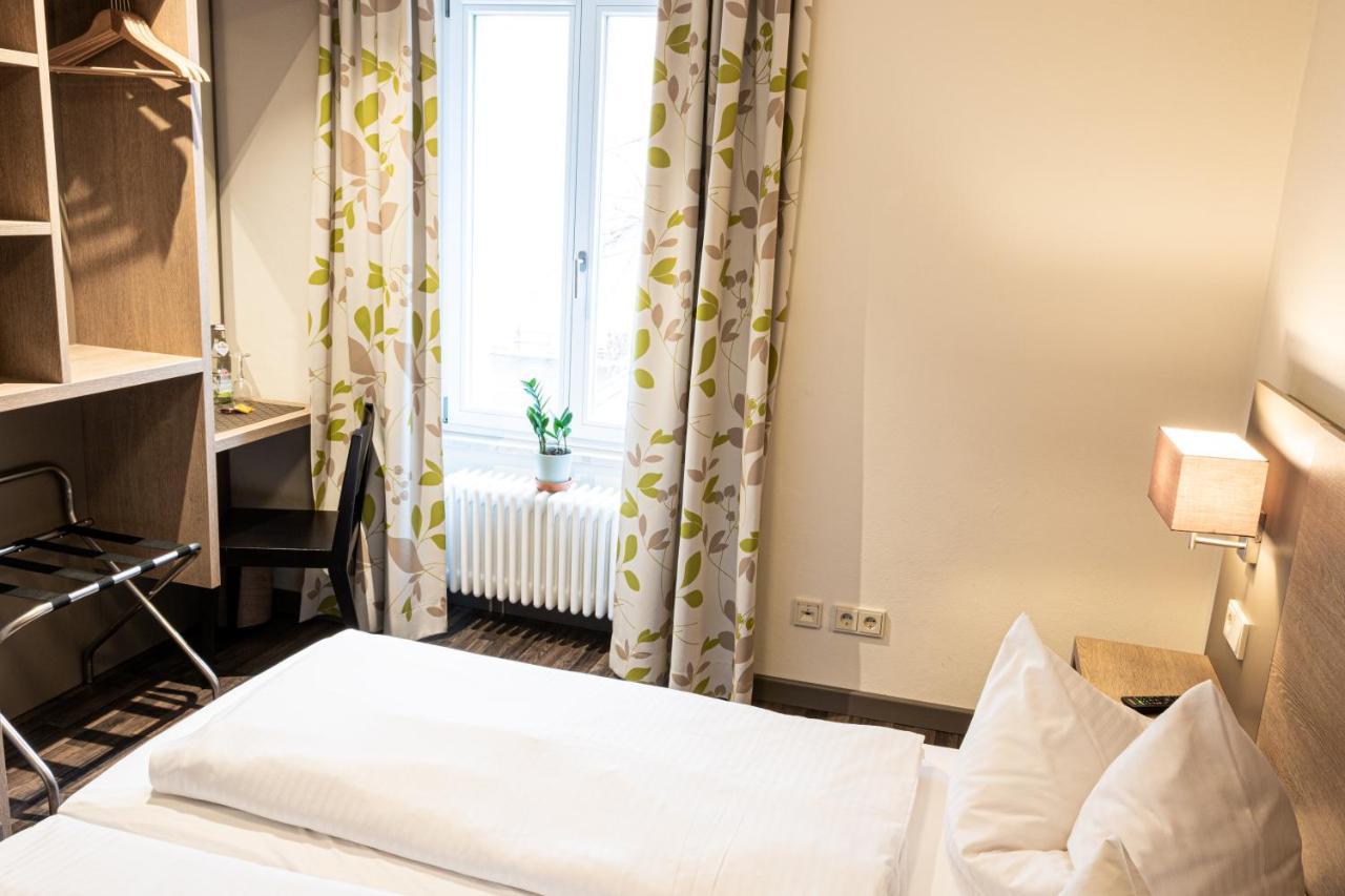 Brauereigaststatte Spitalgarten Regensburg Ngoại thất bức ảnh